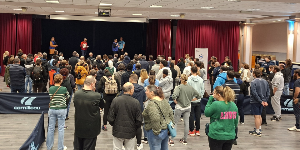 1 STADE EMPLOI USSEL