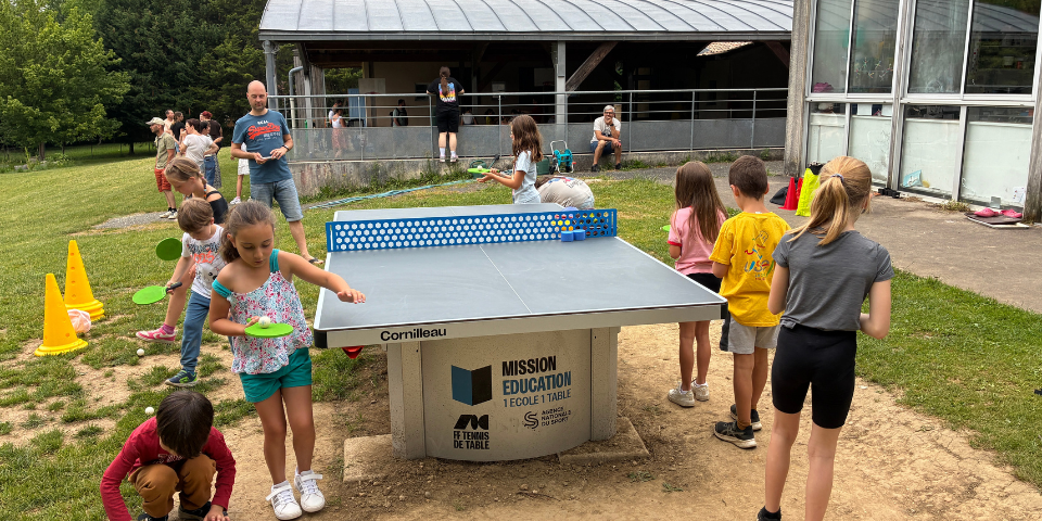 6---Une-ecole-une-table